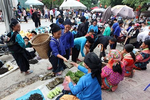 Hương sắc tự nhiên ở chợ phiên núi rừng Hoàng Su Phì