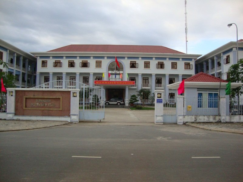 huyen-hoa-vang-thu-ngan-sach-vuot-gan-33
