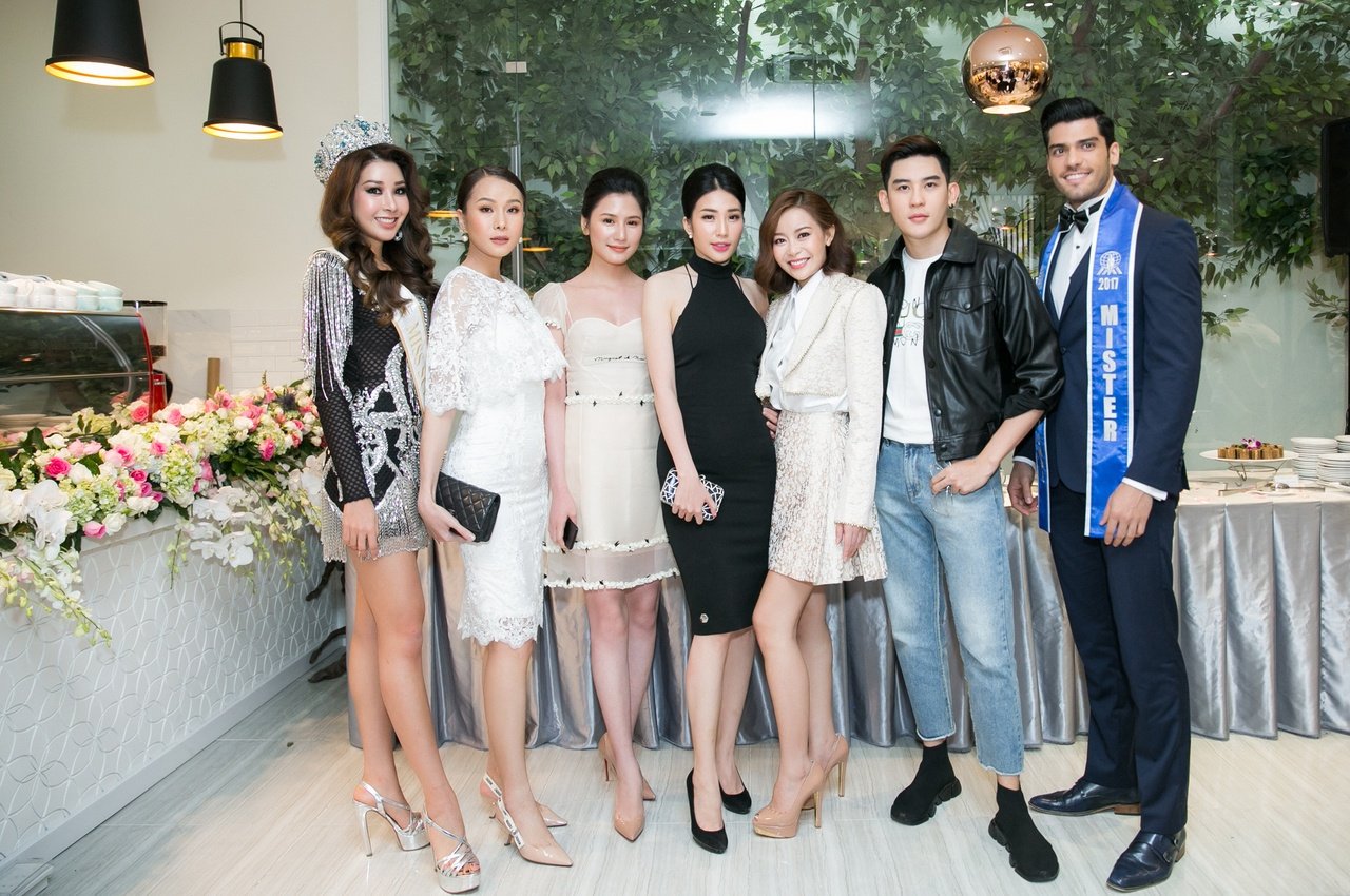 ngoc-trinh-khoe-lan-da-trang-sang-do-dang-cung-hoa-hau-sieu-quoc-gia-jenny-kim