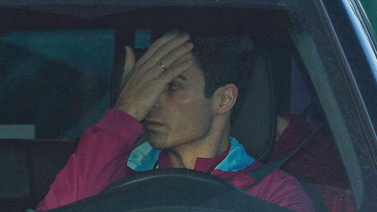 vua-giai-han-lukaku-da-duoc-minh-oan-vu-dam-chay-mau-arteta