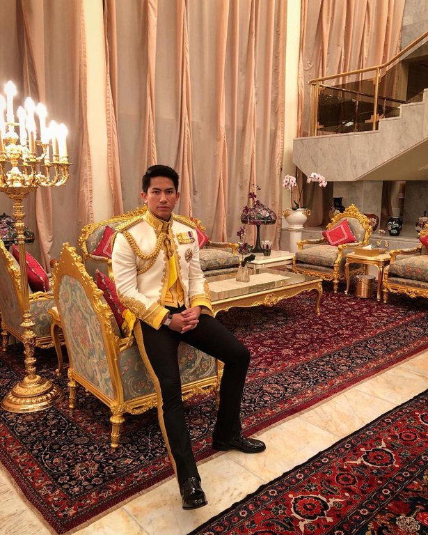 hoang-tu-brunei-an-choi-khung-bao-nhieu-tai-nang-nhieu-bay-nhieu