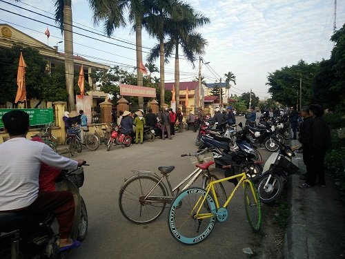 Công an xã xin lỗi vì vượt quyền, còng tay 'mời' dân về trụ sở