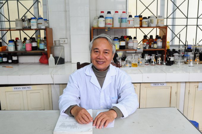 PGS Trần Hông Con