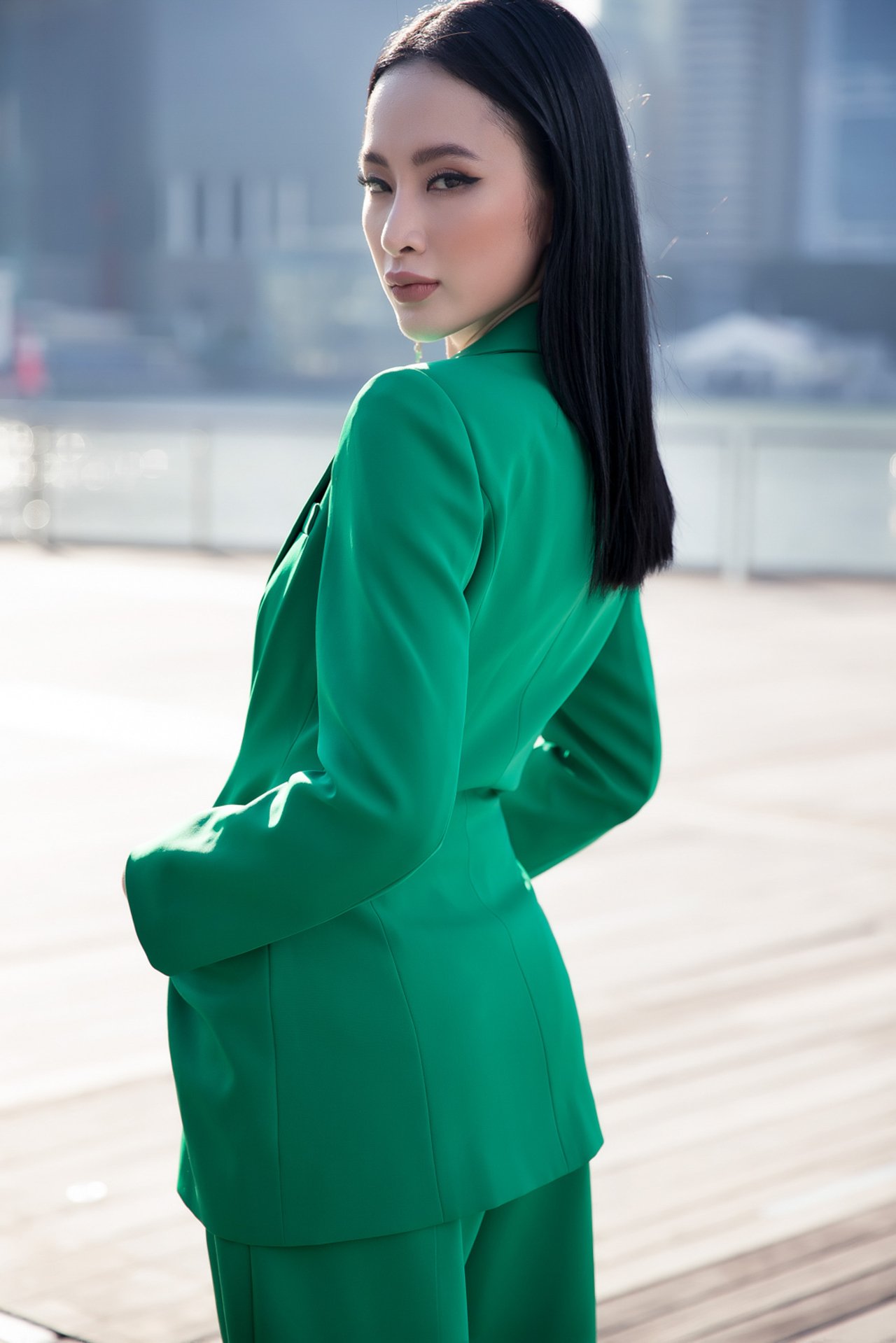 angela-phuong-trinh-va-mot-nam-chinh-thuc-tim-lai-hao-quang