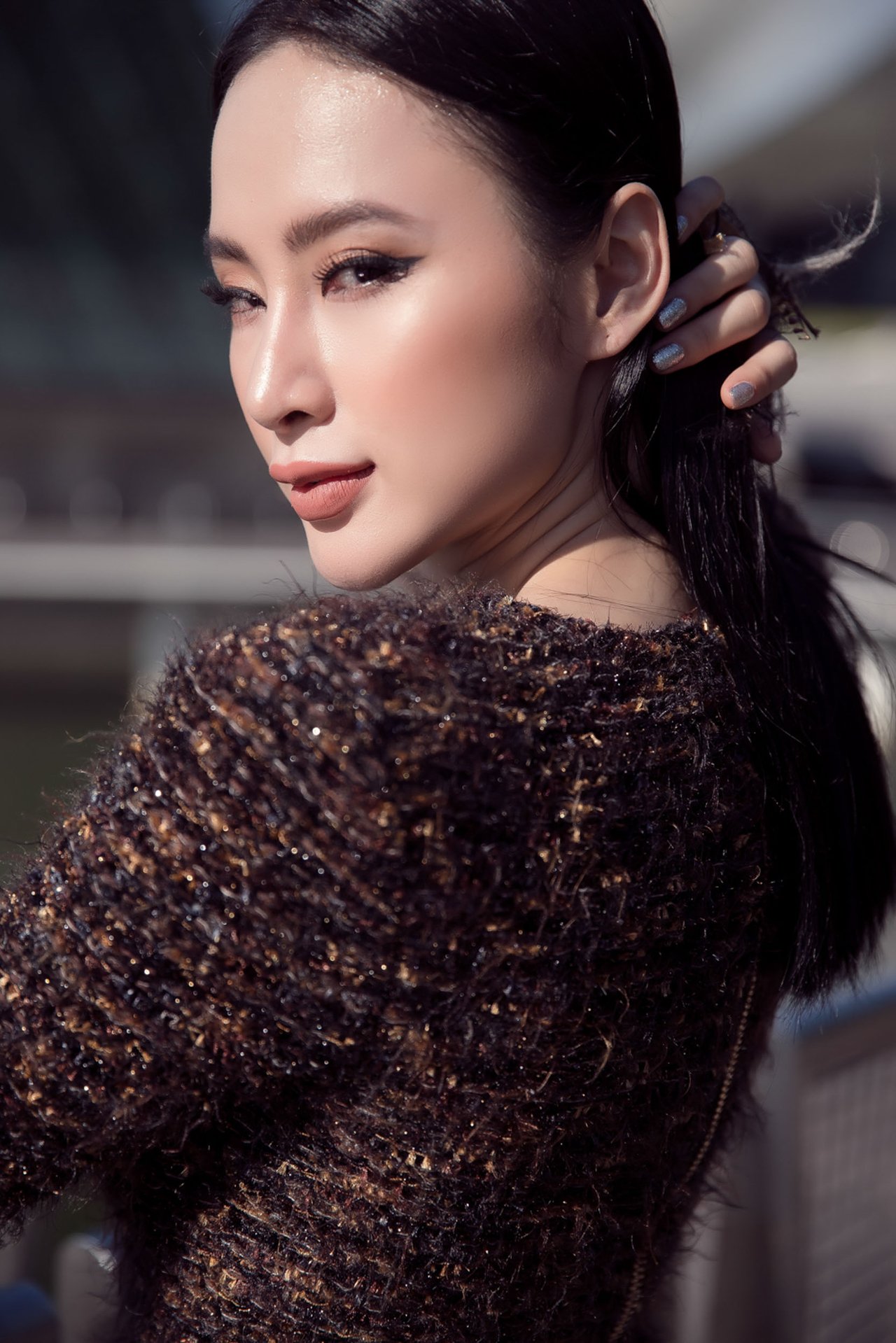 angela-phuong-trinh-va-mot-nam-chinh-thuc-tim-lai-hao-quang