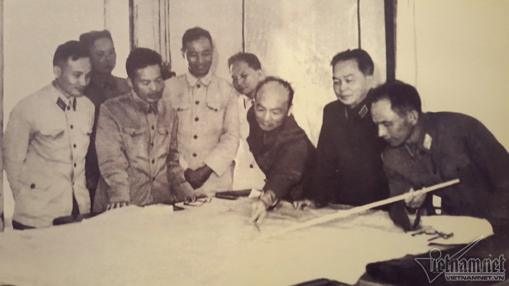 {title} Bên trong hầm chống bom nguyên tử ở Hoàng thành Thăng Long