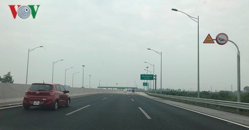 Bộ GTVT lý giải thu phí Quốc lộ 5 để 