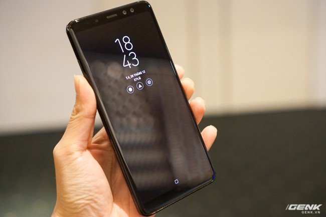 Bộ đôi Samsung Galaxy A8 (2018) và Galaxy A8+ (2018) chính thức ra mắt tại thị trường Việt Nam
