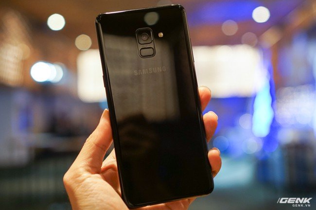 Bộ đôi Samsung Galaxy A8 (2018) và Galaxy A8+ (2018) chính thức ra mắt tại thị trường Việt Nam