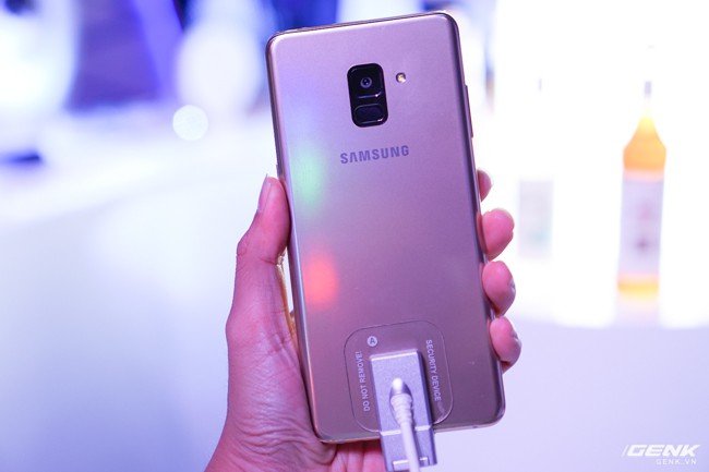 Bộ đôi Samsung Galaxy A8 (2018) và Galaxy A8+ (2018) chính thức ra mắt tại thị trường Việt Nam