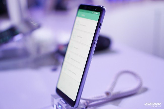 Bộ đôi Samsung Galaxy A8 (2018) và Galaxy A8+ (2018) chính thức ra mắt tại thị trường Việt Nam