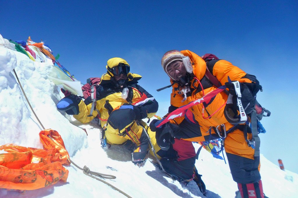 Hành trình về nhà của những thi thể trên đỉnh Everest