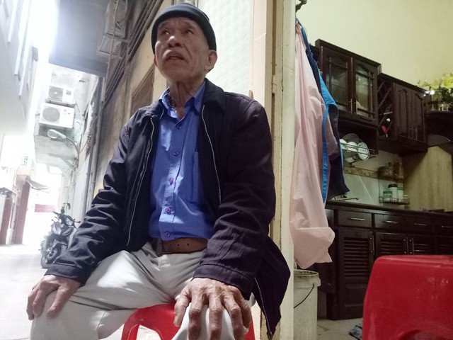 Người chứng kiến buổi khám xét nhà ông Vũ 