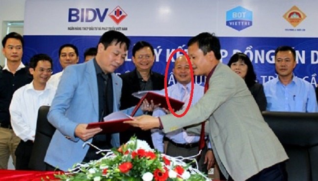 nhung-hinh-anh-hiem-hoi-ve-ut-troc-dinh-ngoc-he