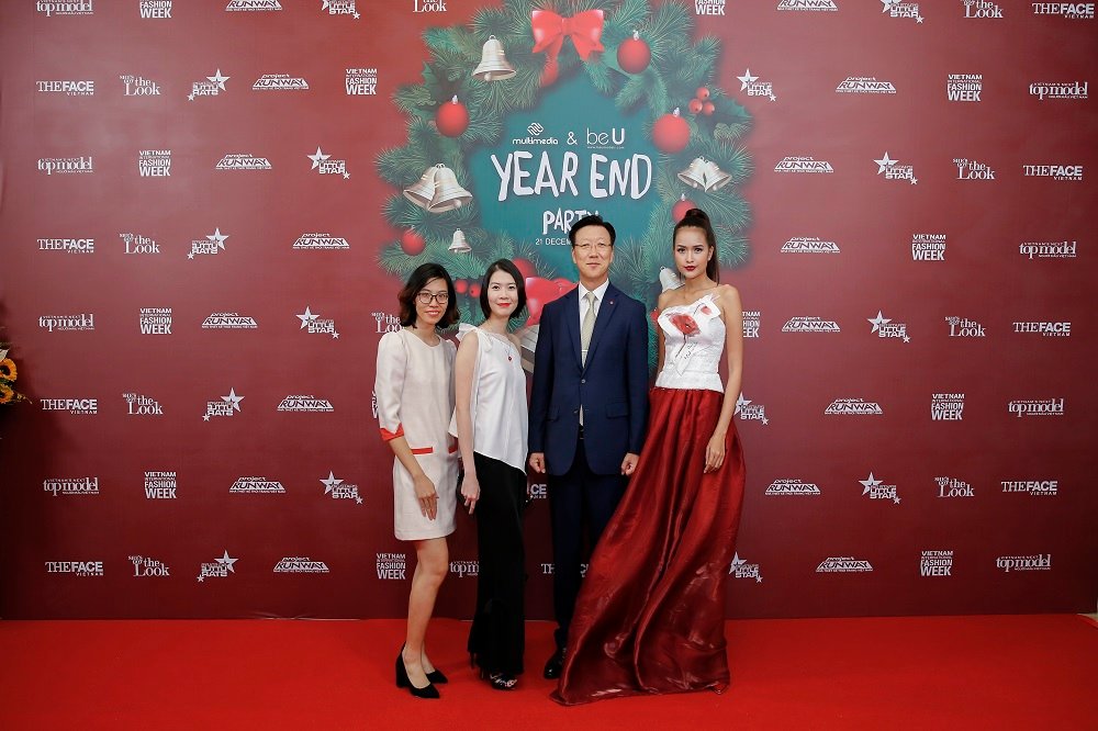 project-runway-vietnam-tro-lai-sau-2-nam-vang-bong-the-face-ve-chung-mot-nha-voi-vietnams-next-top-model