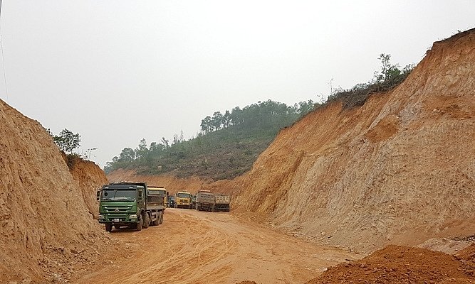 Hải Phòng; Tạm đình chỉ DN khai thác “trộm” tài nguyên khoáng sản