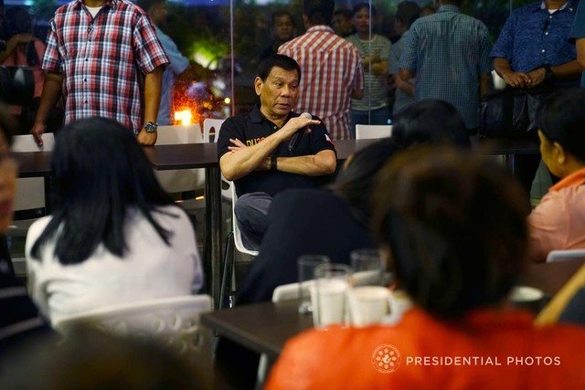 Tổng thống Philippines bật khóc vì 37 người thiệt mạng trong đám cháy