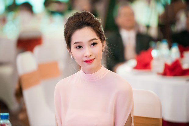 dang-thu-thao-la-ai-va-tai-sao-dang-thu-thao-lai-duoc-goi-la-hoa-hau-cua-cac-hoa-hau