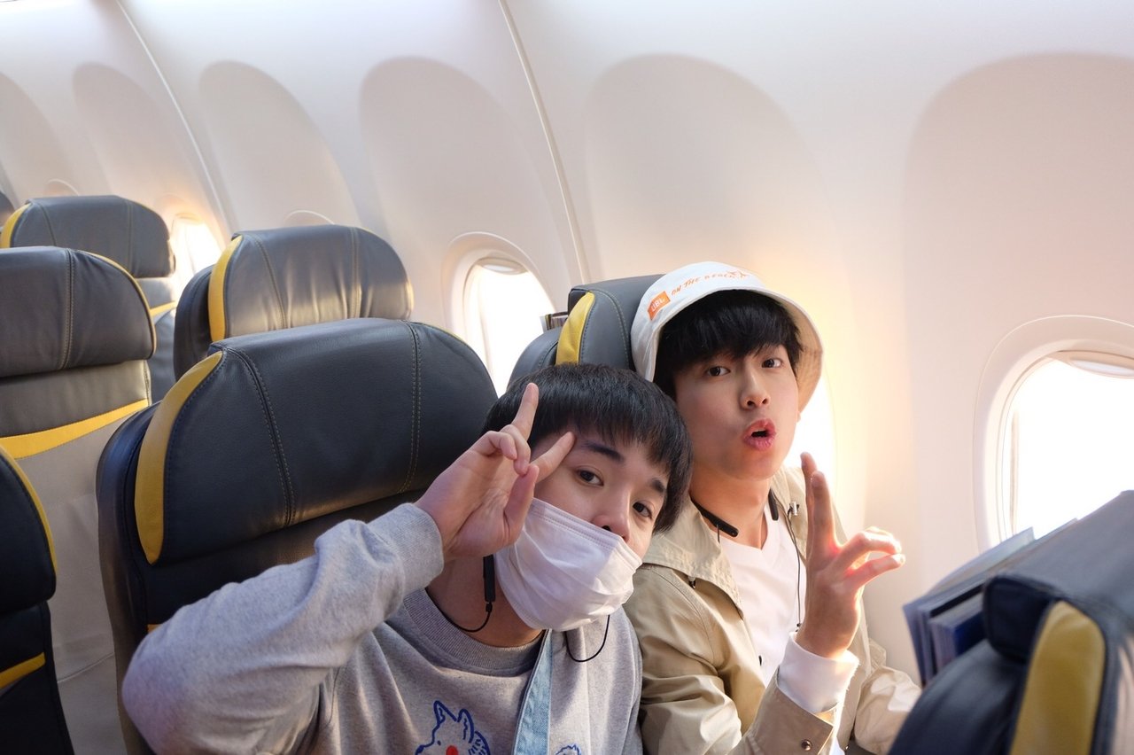 thien-tai-bat-hao-nonkul-james-lan-dau-trai-nghiem-banh-trang-nuong-ca-phe-da
