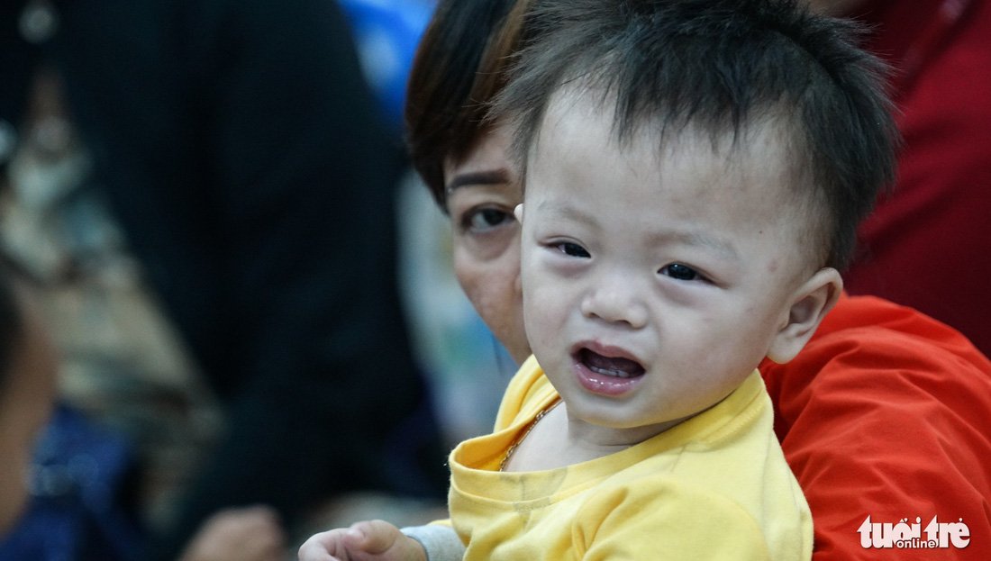2.000 trẻ đất mũi Cà Mau trú bão trong đêm lạnh