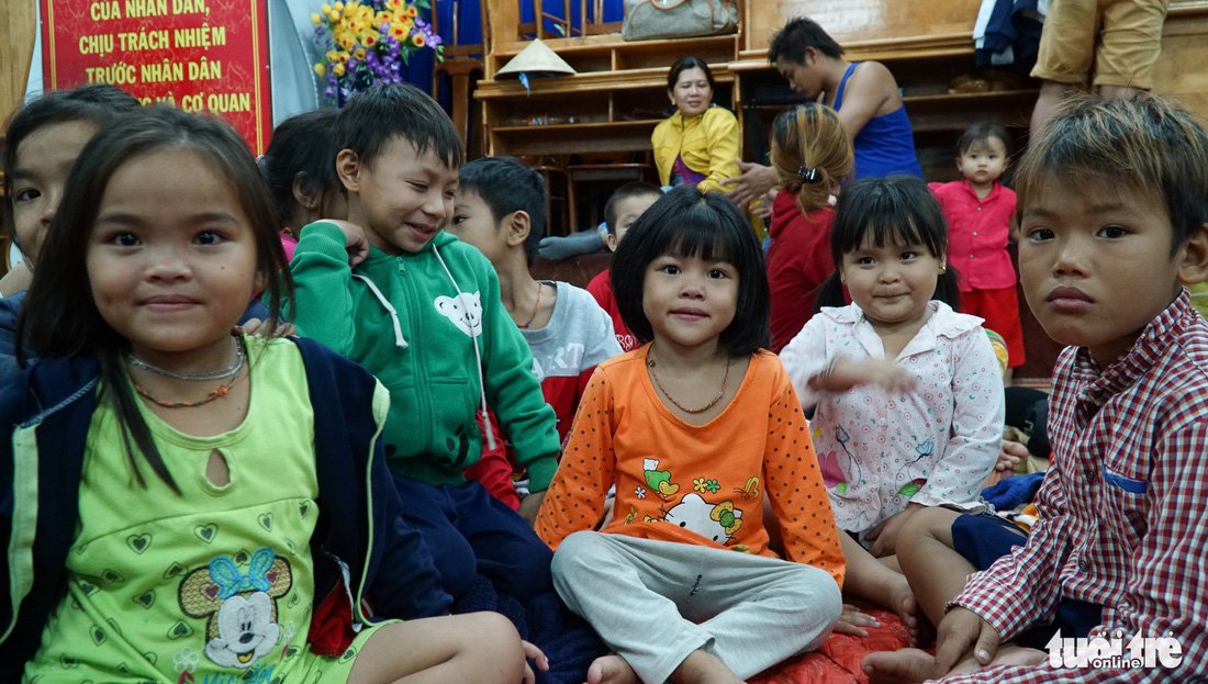 2.000 trẻ đất mũi Cà Mau trú bão trong đêm lạnh