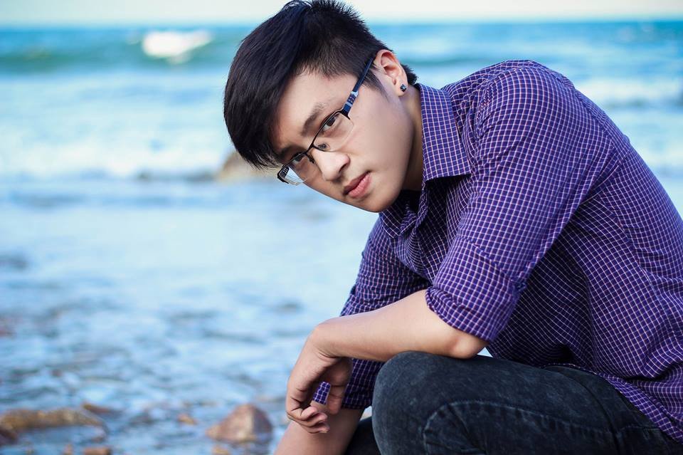 Chàng trai ĐH Luật làm thêm 2 năm tiết kiệm 800 triệu đồng mua ô tô tặng bố