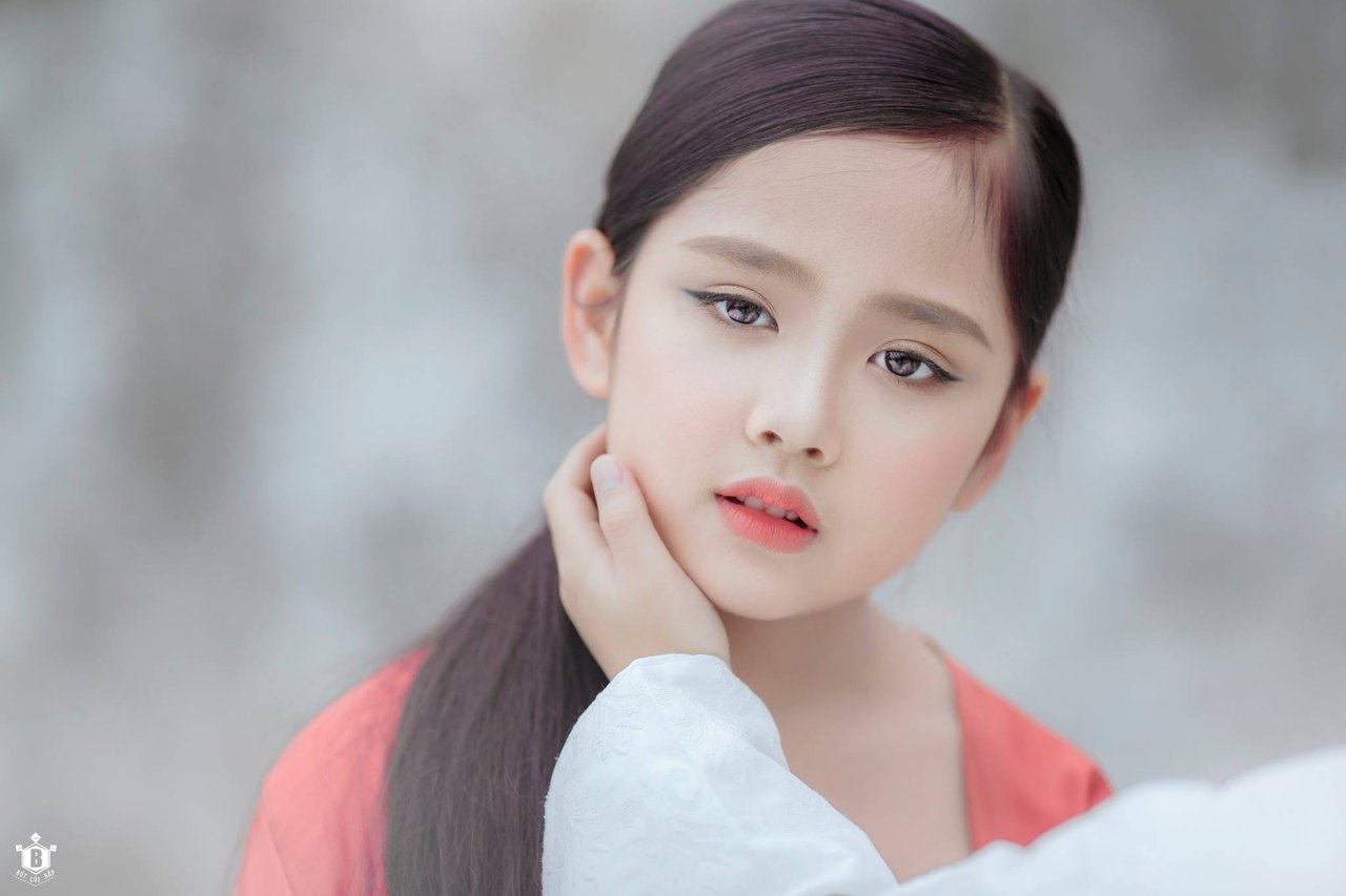 hai-thien-than-nhi-dien-sau-o-ngon-doi-tuyet-trang-dep-hon-ca-mv-trieu-view-cua-bao-anh