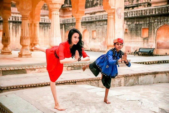 Vẻ đẹp tựa thiên thần của cô giáo yoga 