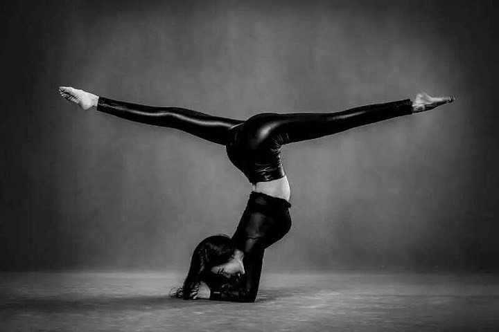 Vẻ đẹp tựa thiên thần của cô giáo yoga 