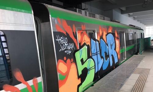 Công an điều tra người vẽ trộm lên tàu đường sắt Cát Linh - Hà Đông