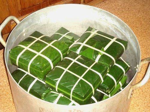 banh-chung-la-banh-gi-va-tai-sao-banh-chung-khong-the-thieu-trong-ngay-tet-co-truyen-viet-nam