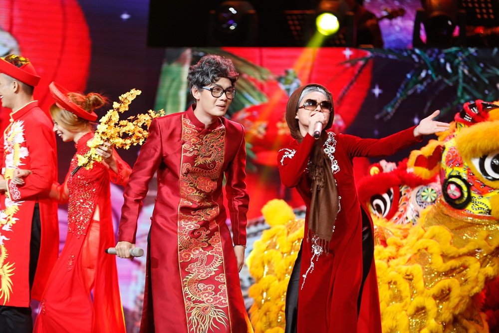 giang-hong-ngoc-dao-ba-loc-quay-het-minh-trong-ngay-dam-cuoi-dau-xuan