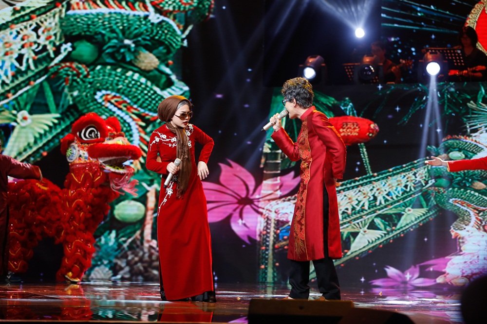 giang-hong-ngoc-dao-ba-loc-quay-het-minh-trong-ngay-dam-cuoi-dau-xuan