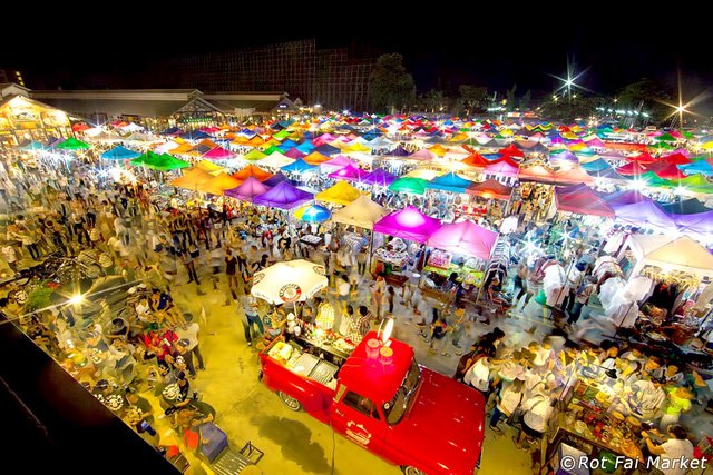 Có một Thái Lan góc nào cũng trở thành nơi sống ảo rực sắc màu trong năm mới
