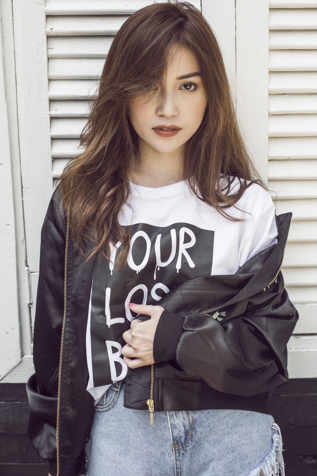 si-thanh-thich-chia-se-bi-quyet-lam-dep-cho-khan-gia-nhung-luoi-makeup