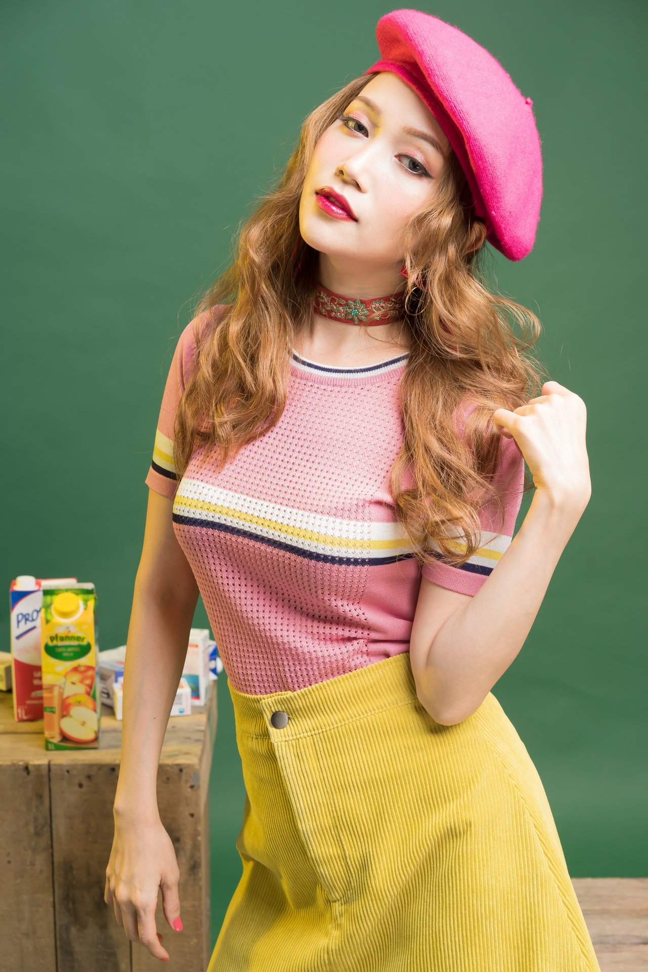 si-thanh-thich-chia-se-bi-quyet-lam-dep-cho-khan-gia-nhung-luoi-makeup