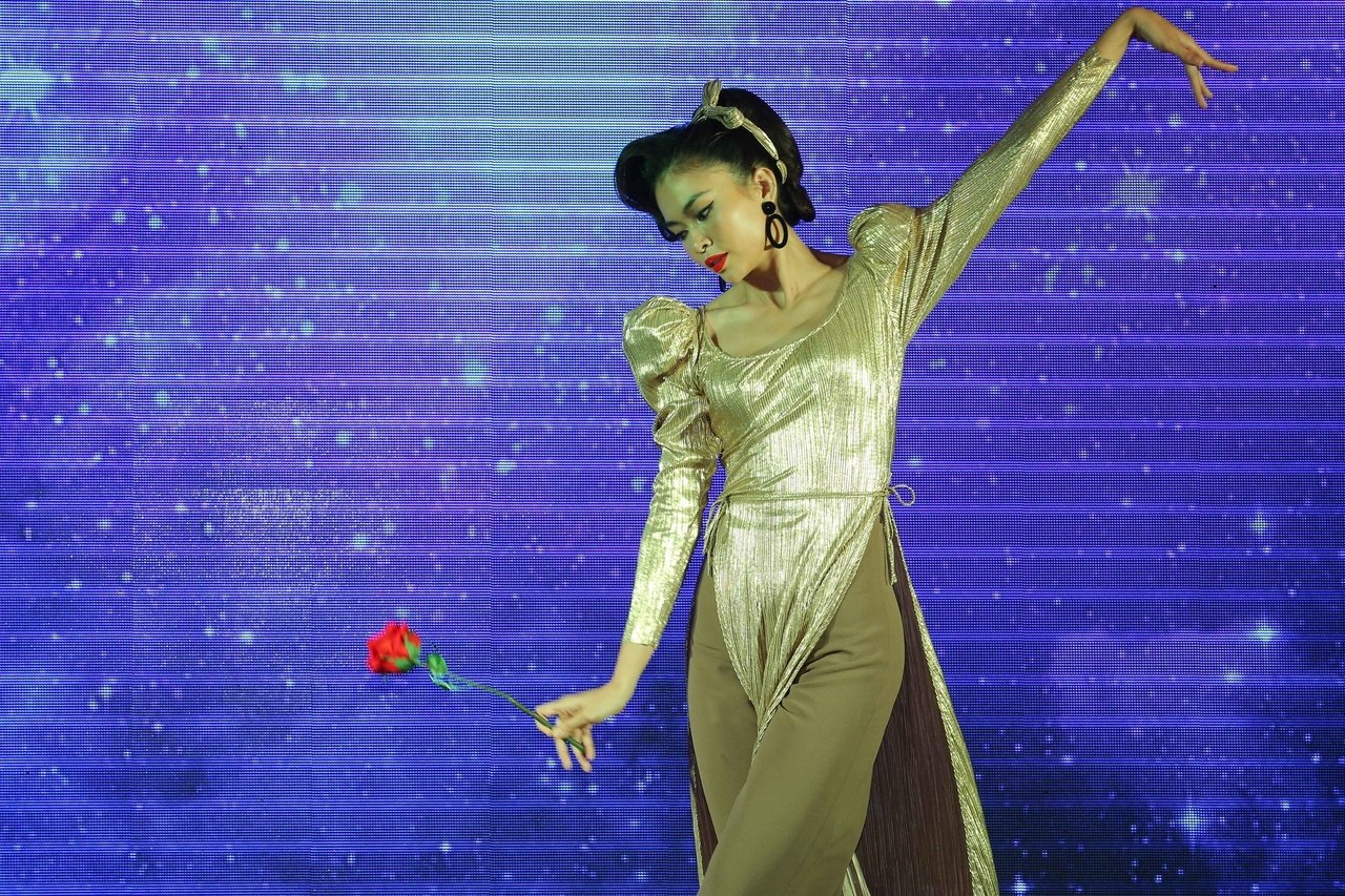 hoa-hau-hoan-vu-viet-nam-xuc-dong-voi-hoat-canh-phong-chay-chua-chay-cua-hoang-hai-thu