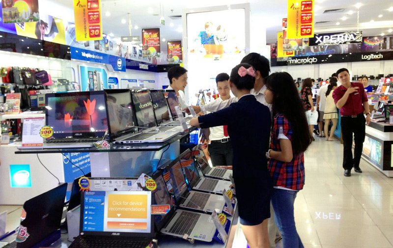 Vỡ mộng ông trùm, đại gia điện máy lỗ nặng phải bán thân