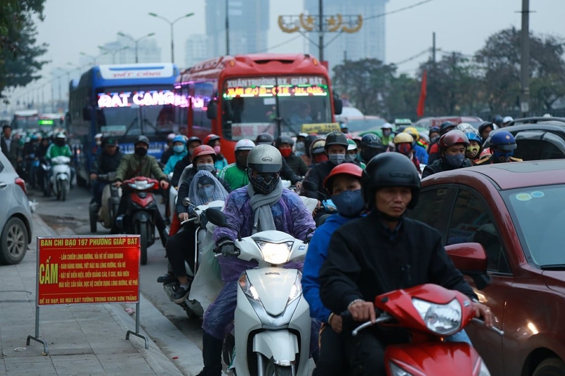 nguoi-dan-met-nhoai-tro-ve-ha-noi-sau-ky-nghi