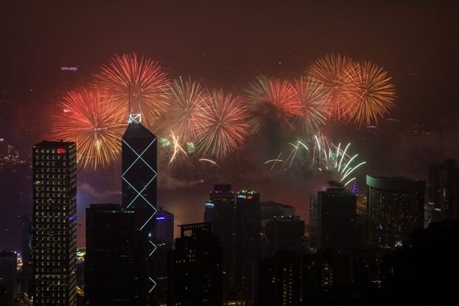 Mãn nhãn với 'đại tiệc' pháo hoa toàn cầu mừng năm mới 2018