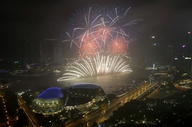 Mãn nhãn với 'đại tiệc' pháo hoa toàn cầu mừng năm mới 2018