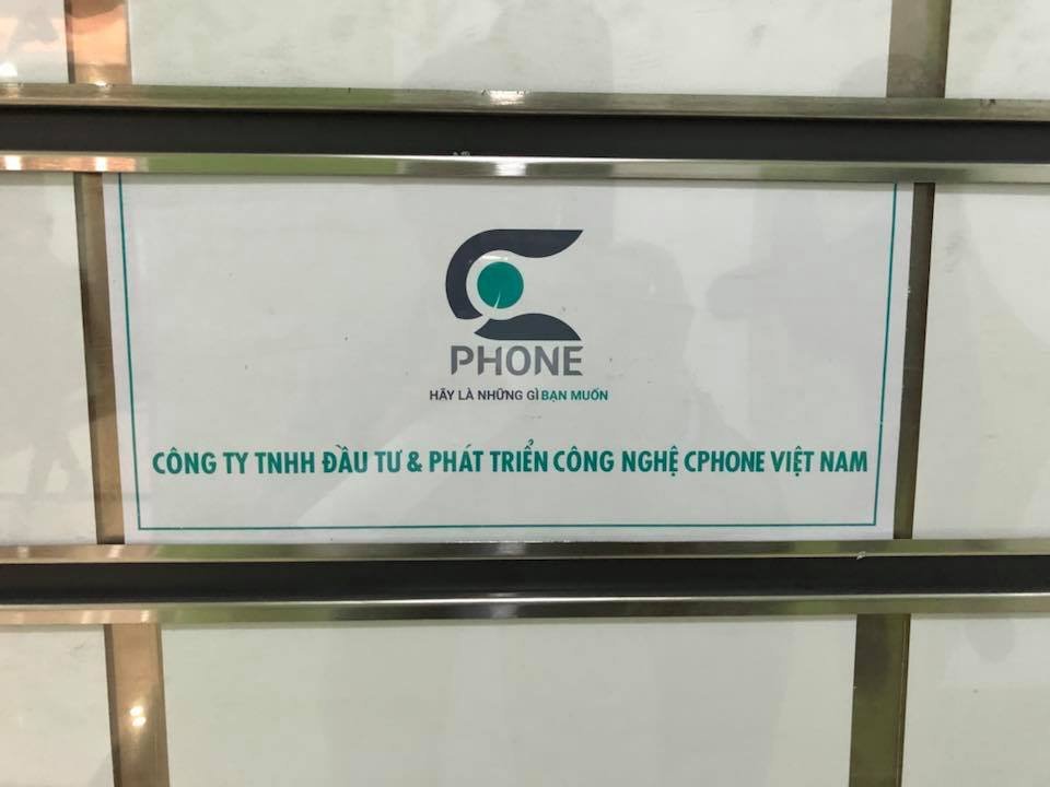 sau-bphone-gay-nhieu-tranh-cai-cphone-bat-ngo-xuat-hien-voi-loi-khang-dinh-made-in-vietnam