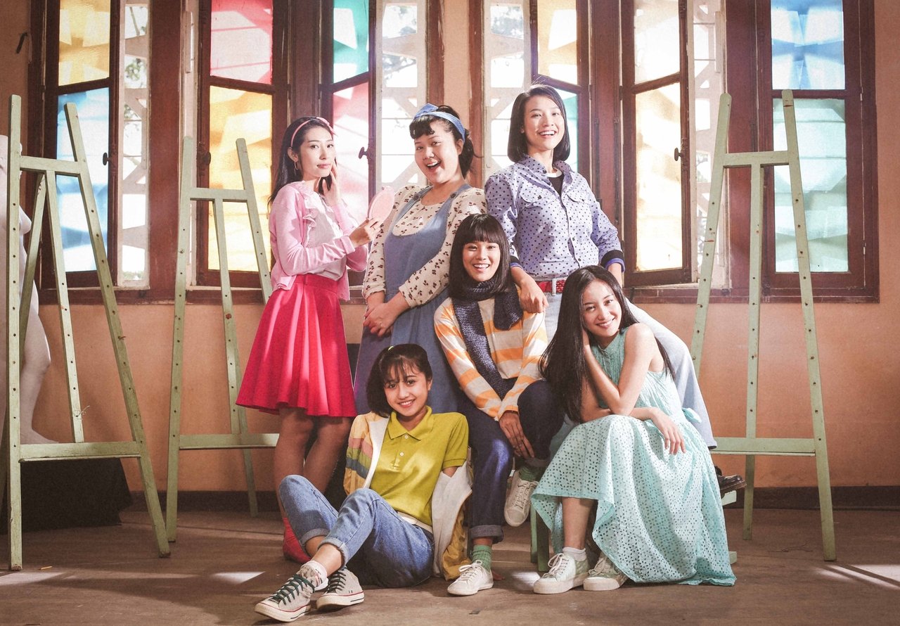 hoang-yen-chibi-hoa-than-thanh-do-nha-que-ham-qua-da-trong-phim-thang-nam-ruc-ro