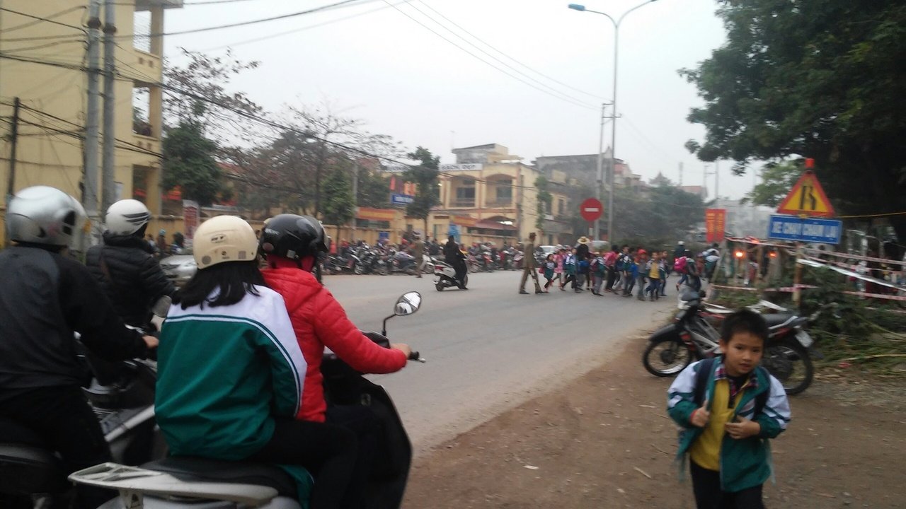 bac-bao-ve-dan-pho-mac-benh-ung-thu-da-3-nam-van-nhiet-huyet-voi-nghiep-dan-tre-qua-duong