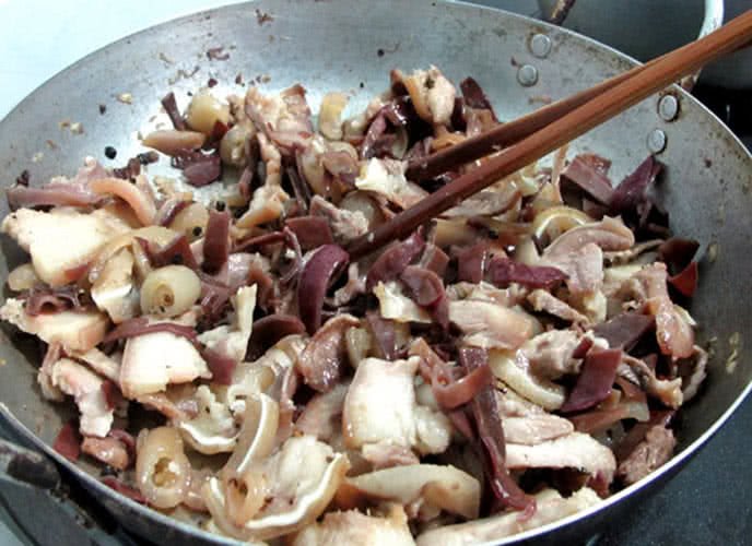 cach-lam-mon-gio-xao-thom-ngon-trong-mam-co-ngay-tet