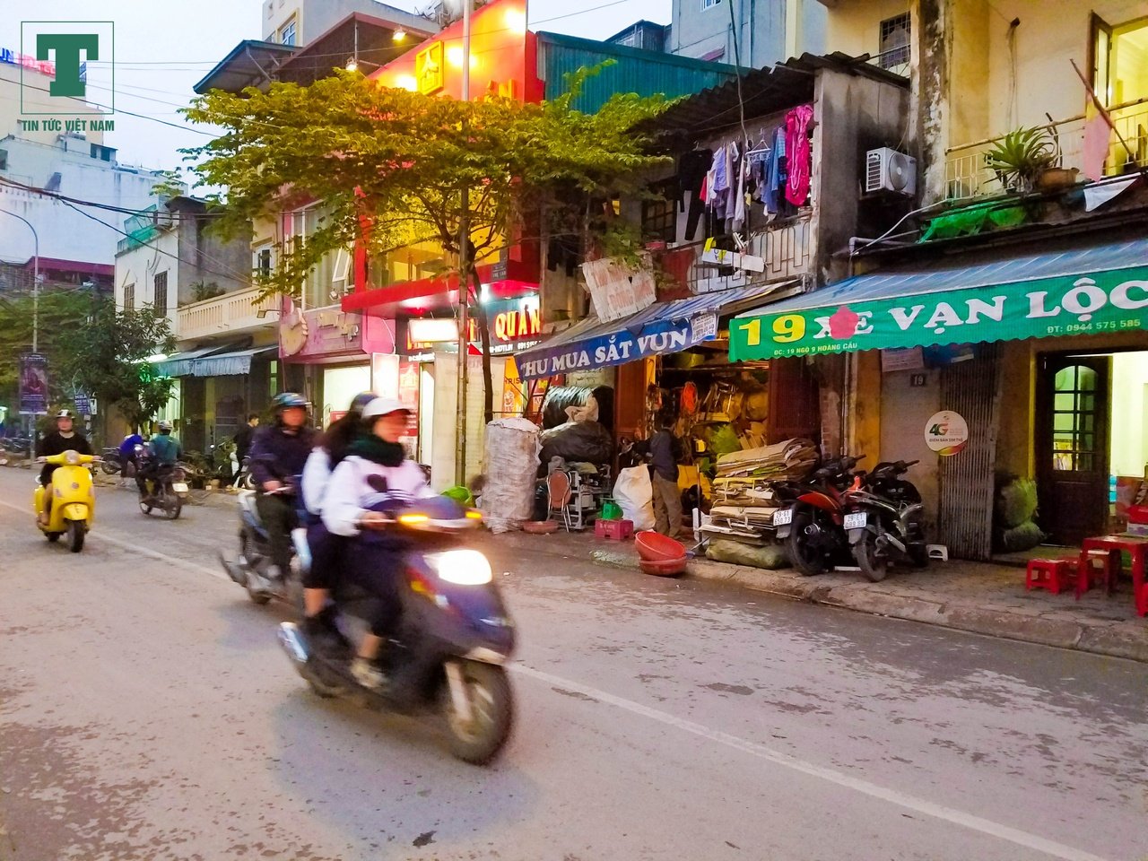 cua-hang-sat-vun