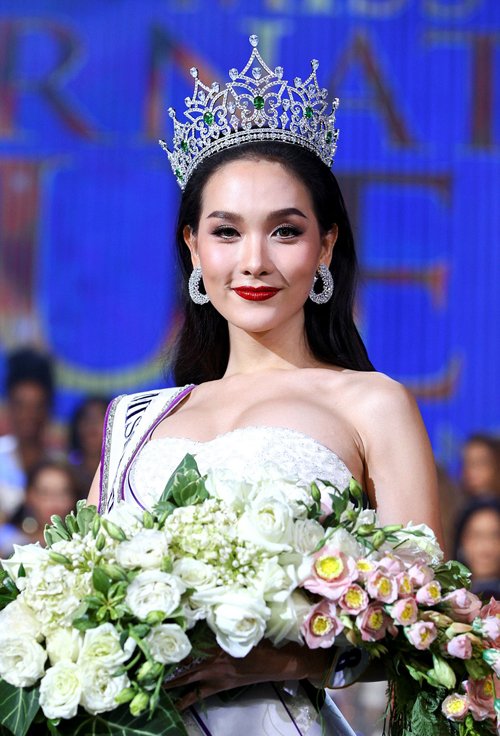 huong-giang-idol-dai-dien-viet-nam-thi-hoa-hau-chuyen-gioi-quoc-te-2018