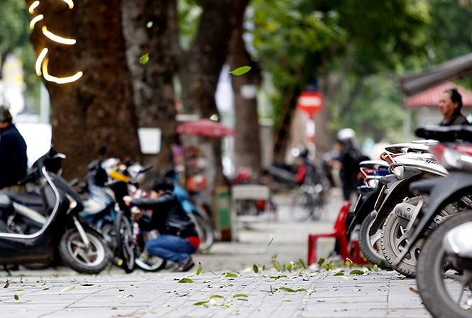 Muôn kiểu chống đợt rét tăng cường của người dân thủ đô