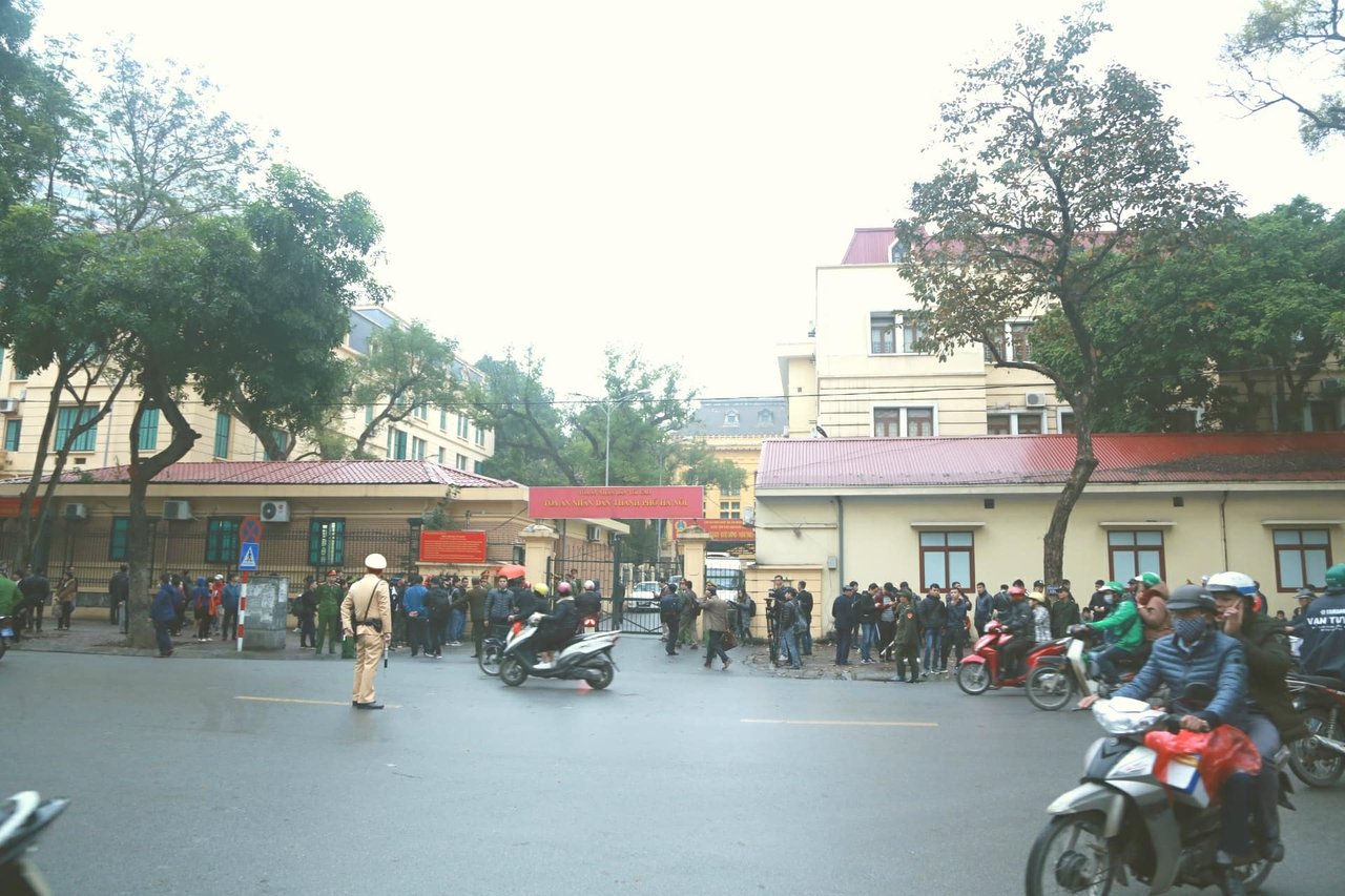 sang-nay-bat-dau-phien-toa-xet-xu-ong-dinh-la-thang-va-cac-dong-pham