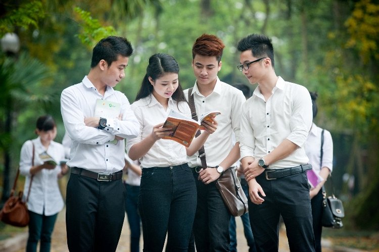 tuyen sinh ĐH 2018